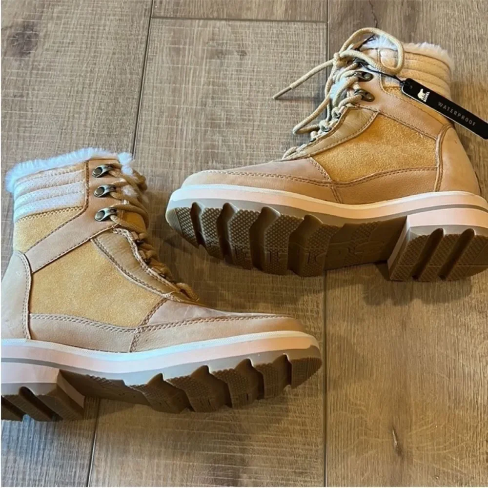 Sorel Lennox Lace Cozy STKD Boot US 7